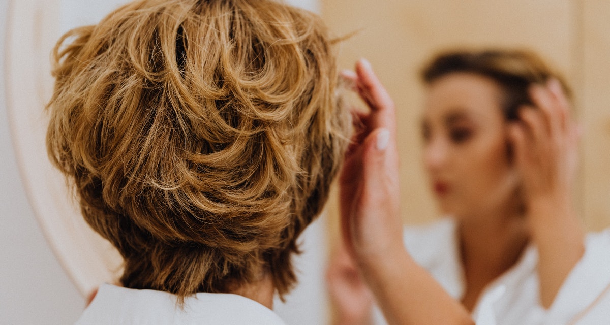 Mujer en estética y peluquería