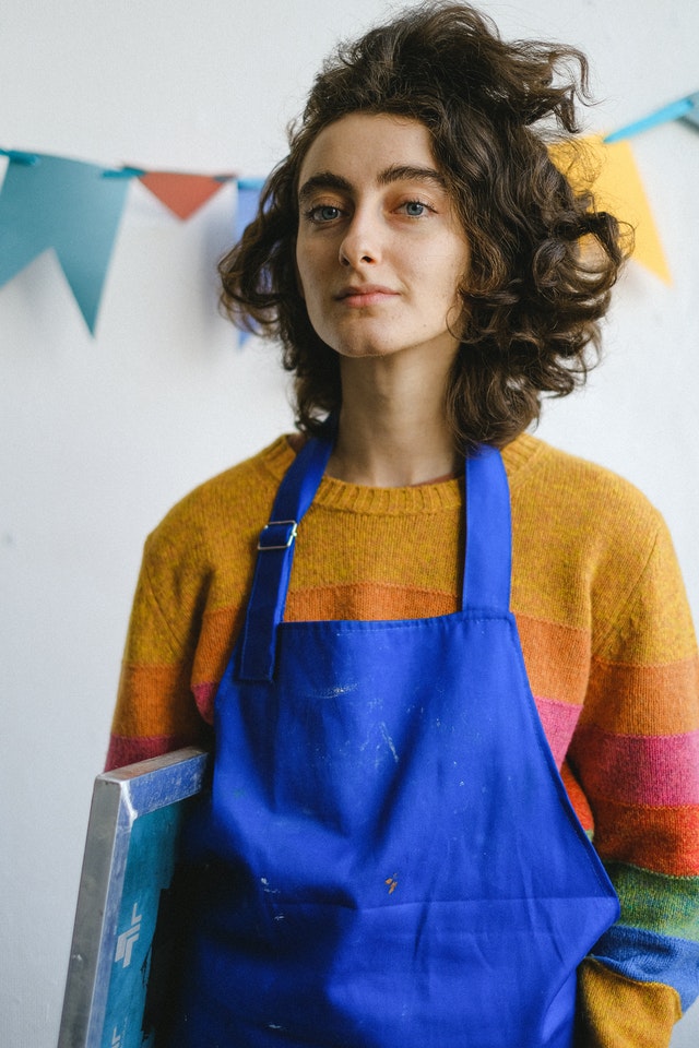 Curly hair, aplica productos de fijación antes de secar tu cabellera con la toalla