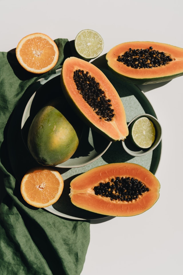 Puntas abiertas, mascarilla casera de papaya, yogur y aceite de almendras 